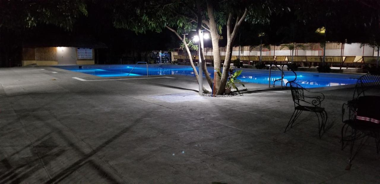 Buenavista Family Inn Tagudin Exterior foto